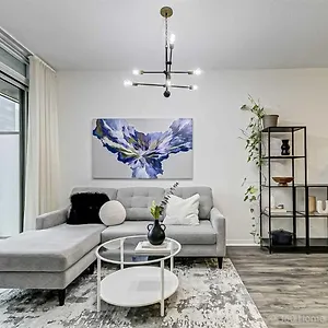prime-location-stunning-2-bdrm-condo.hotelstorontoontario.org/