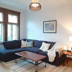 big-3br-appartment-at-olympic-stadium-at-pie-ix-metro-station.hotels-in-montreal.org/