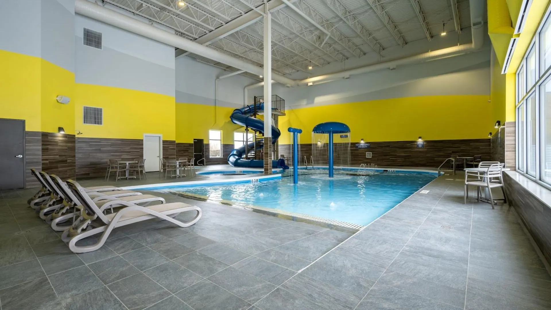 Fairfield Inn & Suites By Marriott Виннипег Отель