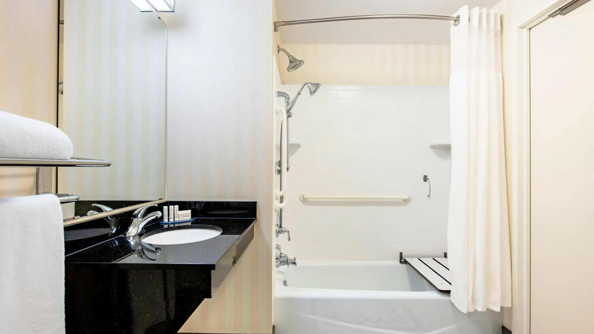 Hotel Fairfield Inn & Suites By Marriott Winnipeg